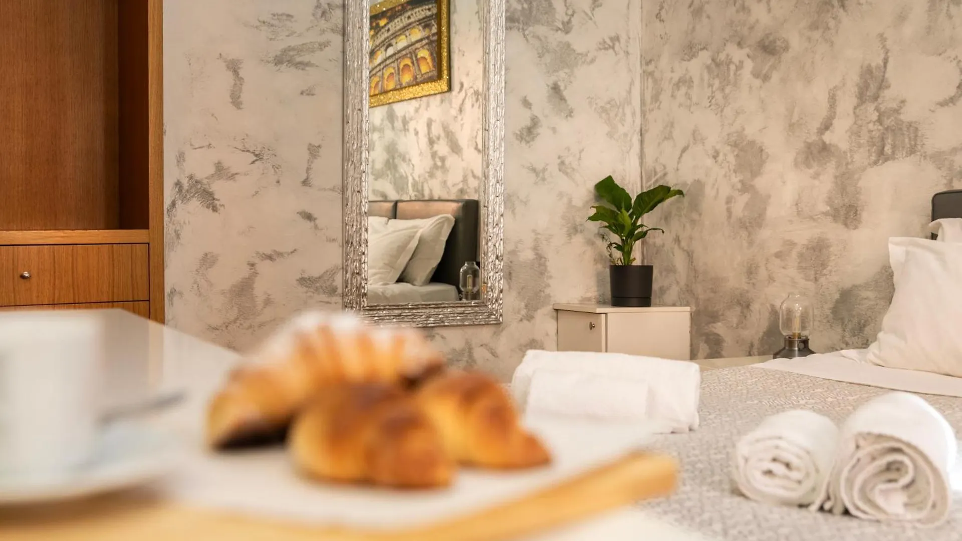 Dulcis In Colosseo Apartments Rome 0*,  Italy