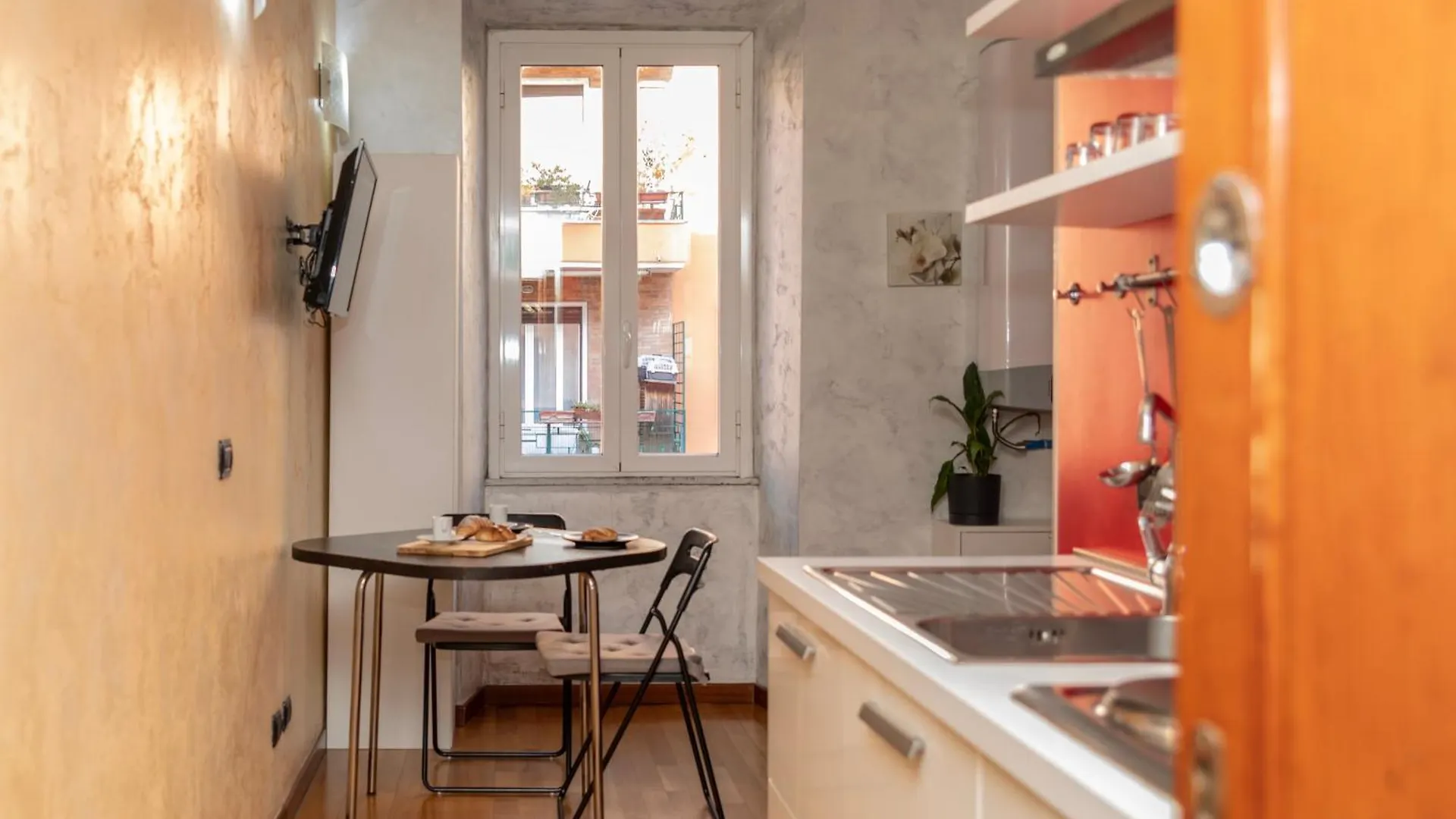 Dulcis In Colosseo Apartments Rome 0*,  Italy