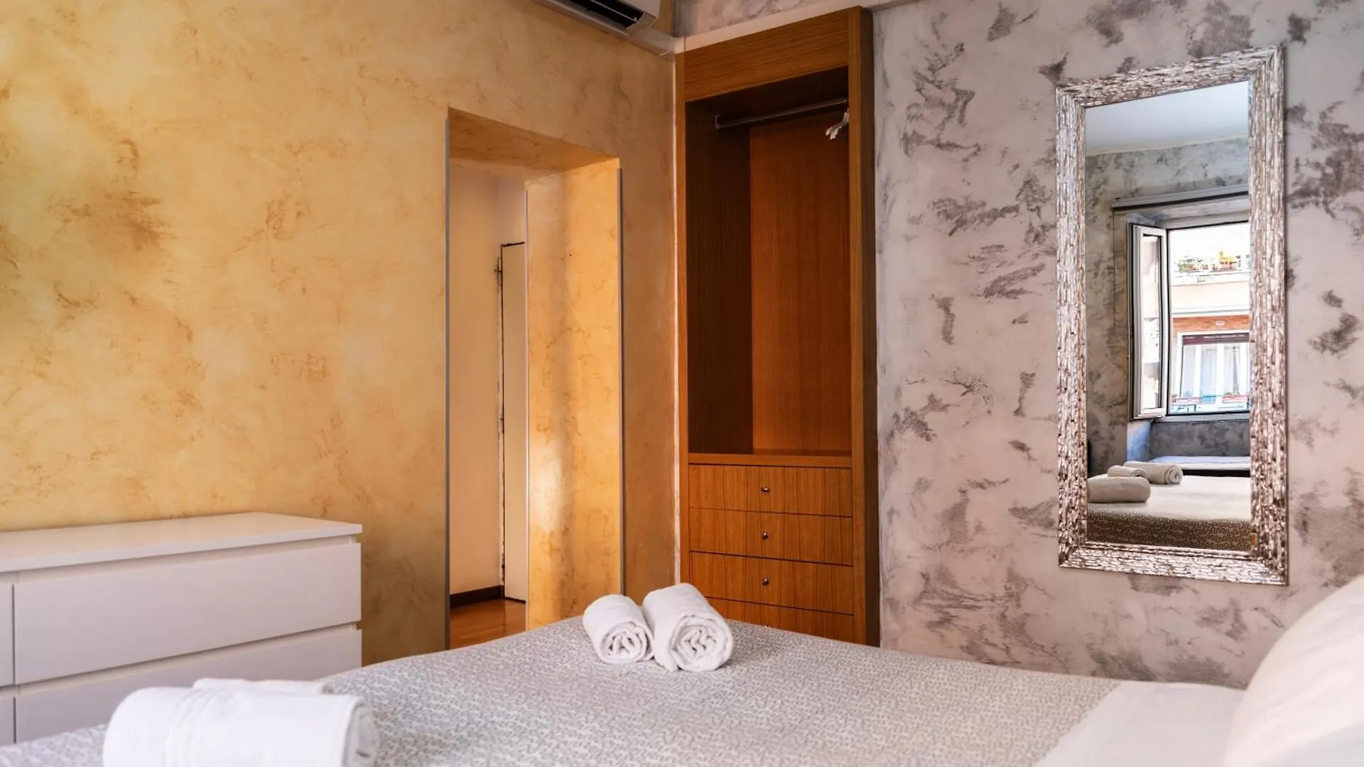 Dulcis In Colosseo Apartments Rome